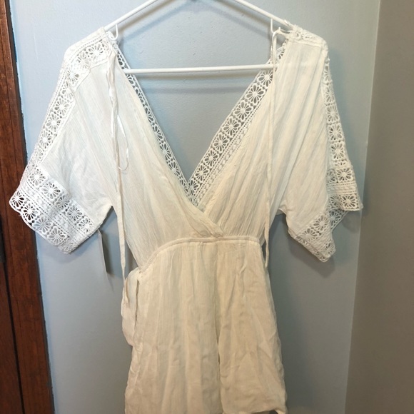 White Romper - Pink Lily “Where My Heart Is” NWT - Picture 3 of 5